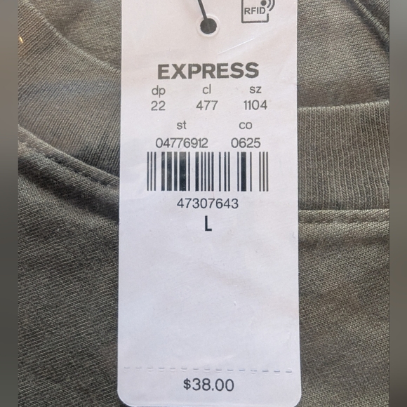 Express Tshirt L New - Picture 7 of 9